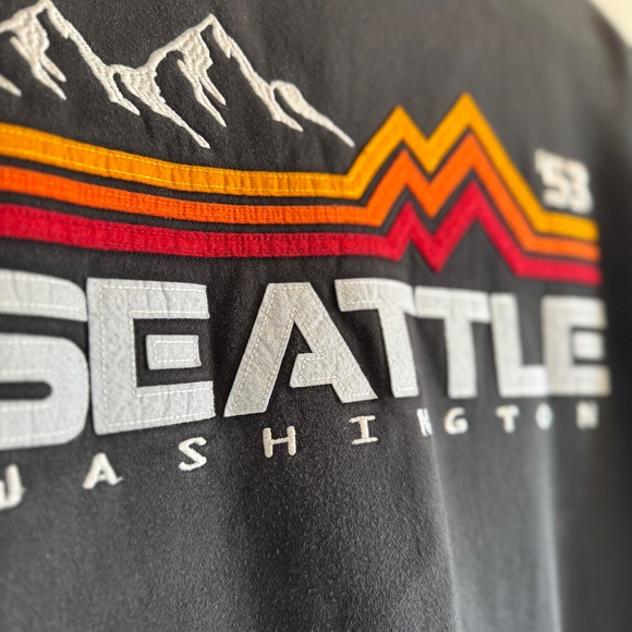 Seattle Washington '53 Embroidered Prairie Mountain Hoodie Sweatshirt Men L - Picture 1 of 6